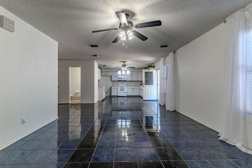 3002 Cedar Crest Drive, McKinney, TX 75070 3002 Cedar Crest Drive, McKinney, TX 75070