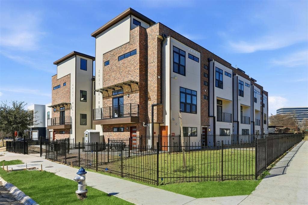 4635 Manett Street, #109, Dallas, TX 75204 4635 Manett Street, #109, Dallas, TX 75204