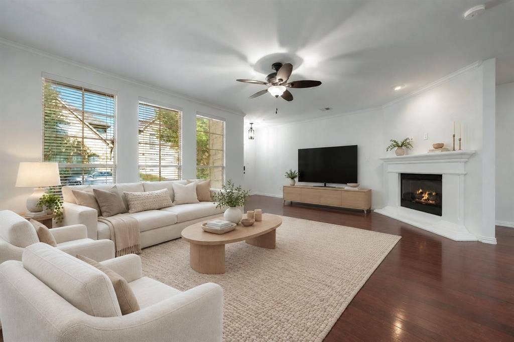 8617 Trolley Trail, McKinney, TX 75070 Virtually staged Grand Living Room. Alternate decor.