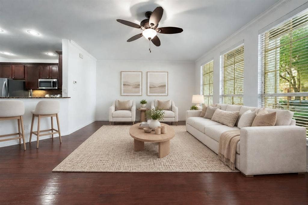 8617 Trolley Trail, McKinney, TX 75070 Virtually staged, Large Living Room. Alternate decor.