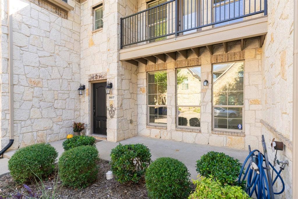 8617 Trolley Trail, McKinney, TX 75070 Relax and stay awhile.