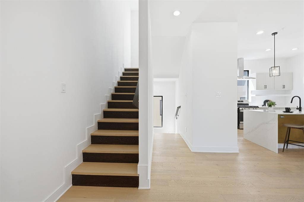 4635 manett Street, #107, Dallas, TX 75204 4635 manett Street, #107, Dallas, TX 75204