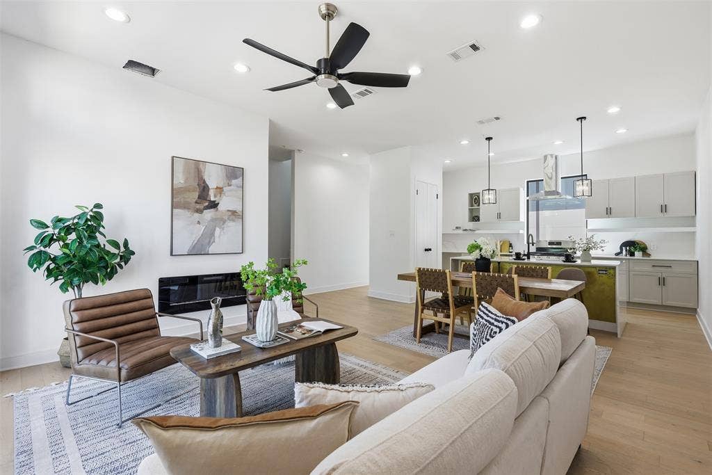 2631 kirby Street, #101, Dallas, TX 75204 2631 kirby Street, #101, Dallas, TX 75204