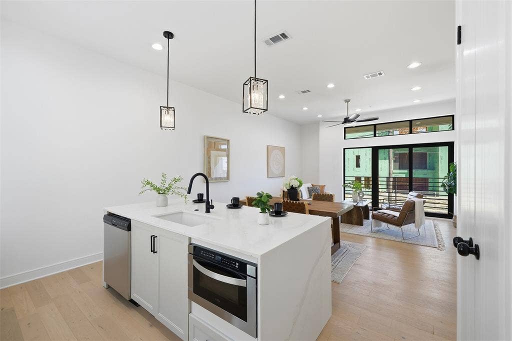 2631 kirby Street, #101, Dallas, TX 75204 2631 kirby Street, #101, Dallas, TX 75204