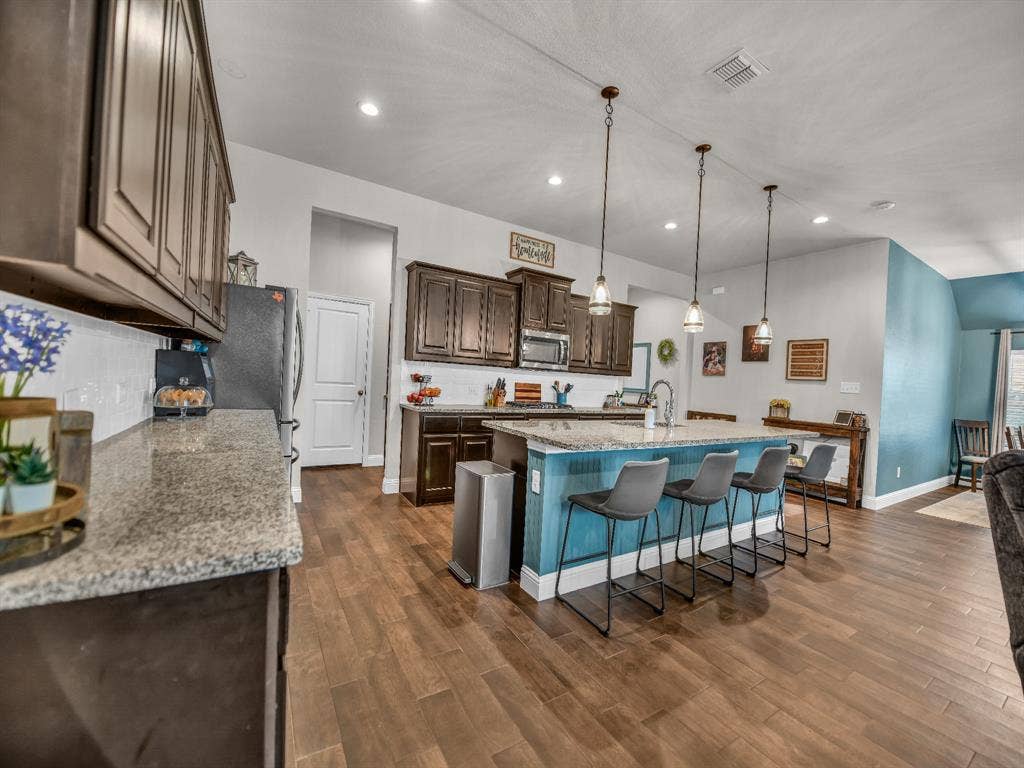 15129 Fleet Hill Road, Weatherford, TX 76008