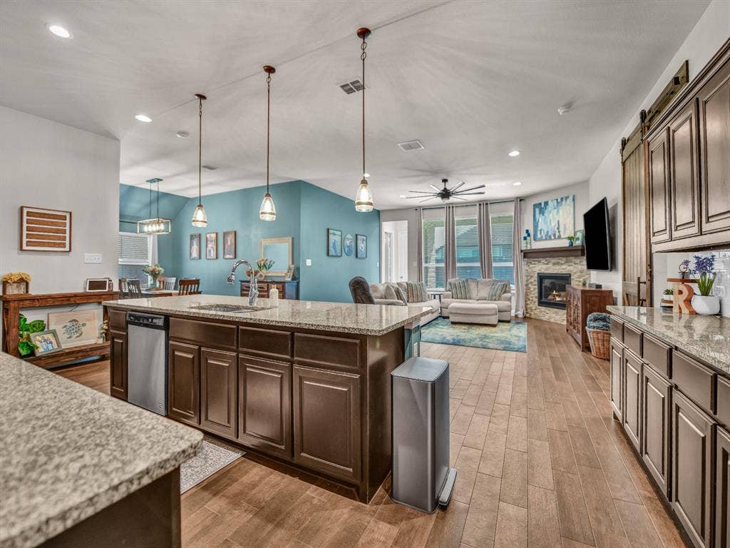 15129 Fleet Hill Road, Weatherford, TX 76008