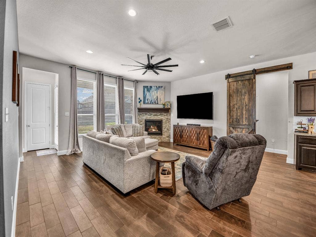 15129 Fleet Hill Road, Weatherford, TX 76008