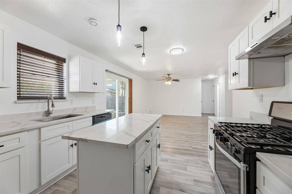 206 Rockaway Drive, Duncanville, TX 75116 206 Rockaway Drive, Duncanville, TX 75116