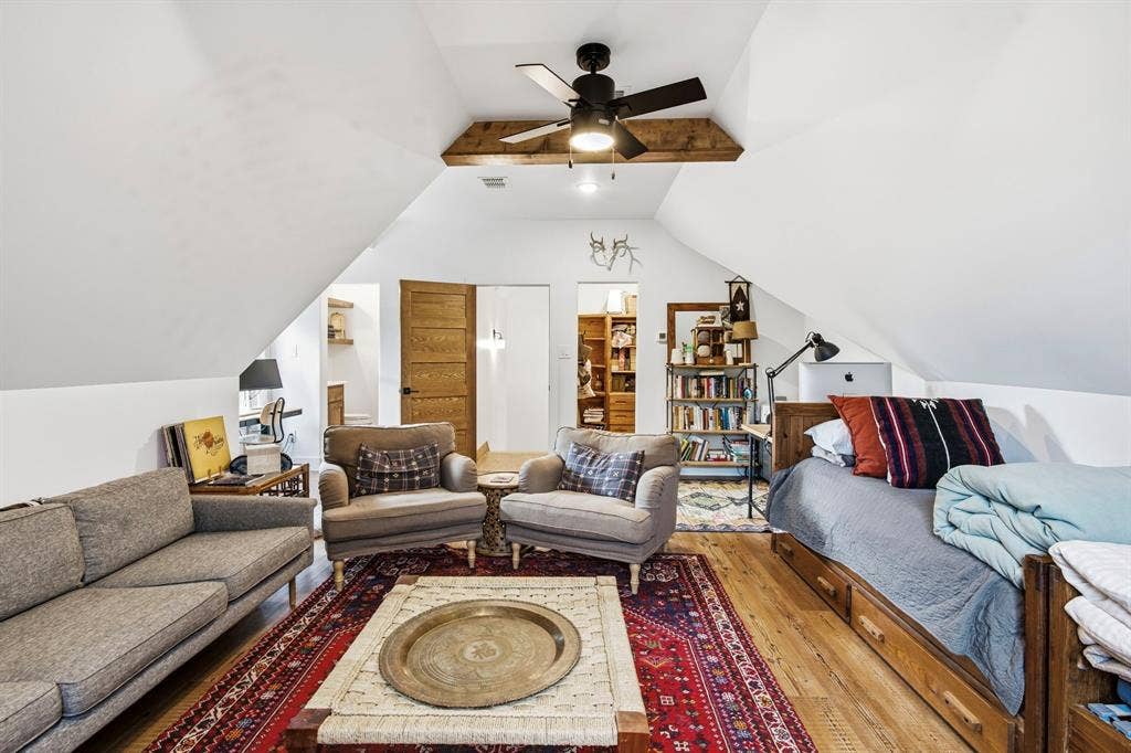 316 Zion Forest Trail, Poolville, TX 76487 Upstairs bonus 4th bedroom