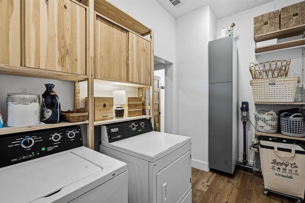 316 Zion Forest Trail, Poolville, TX 76487 Utility room