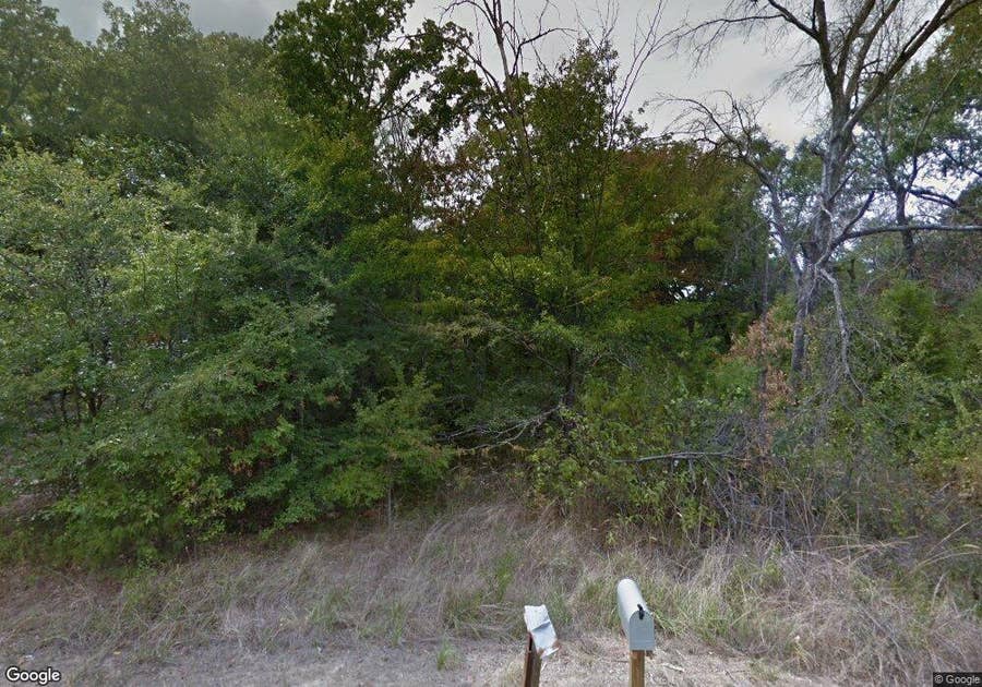 Property photo for 205 Whiteface Drive, Mabank, TX