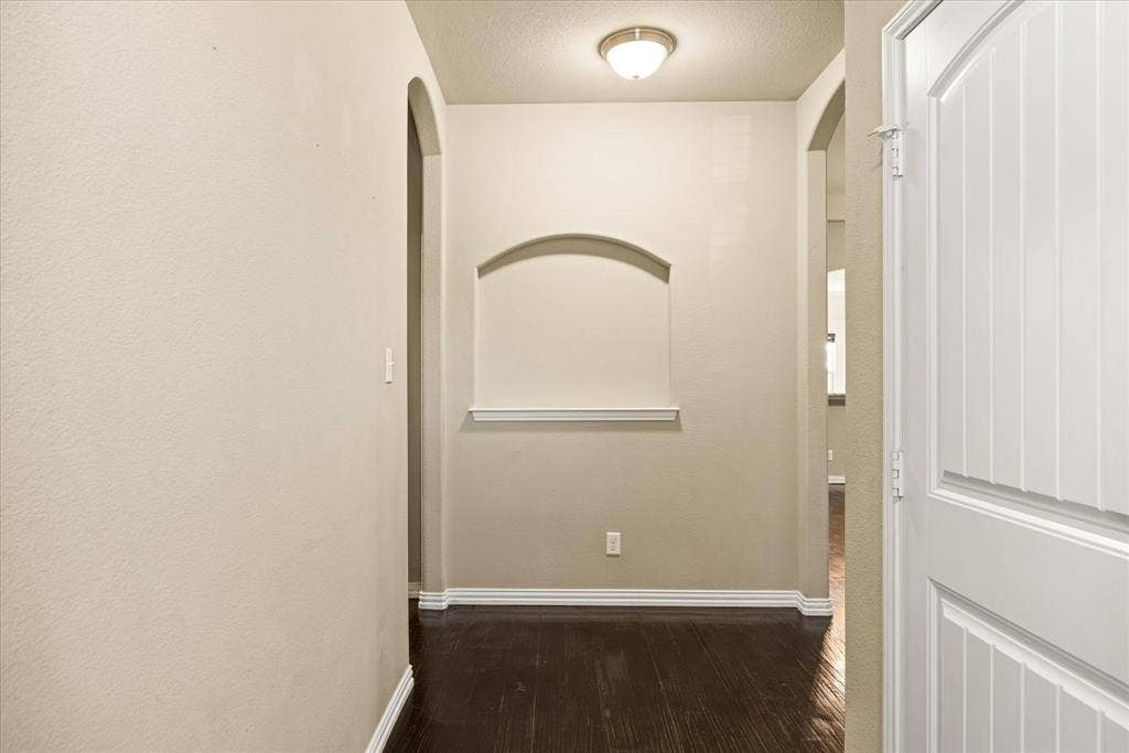 2064 Leonard Ranch Road, Fort Worth, TX 76134