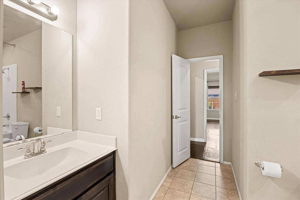 2064 Leonard Ranch Road, Fort Worth, TX 76134
