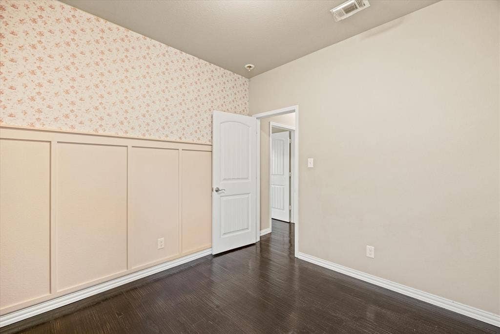 2064 Leonard Ranch Road, Fort Worth, TX 76134