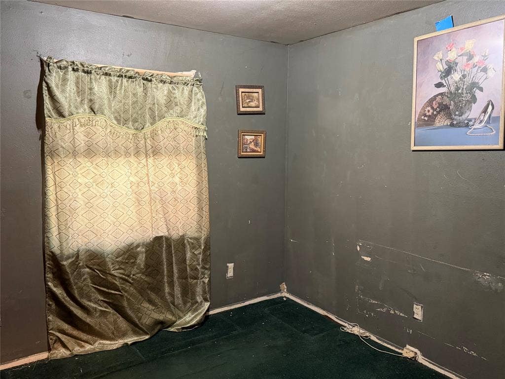 6220 Harmony Lane, Dallas, TX 75241 6220 Harmony Lane, Dallas, TX 75241