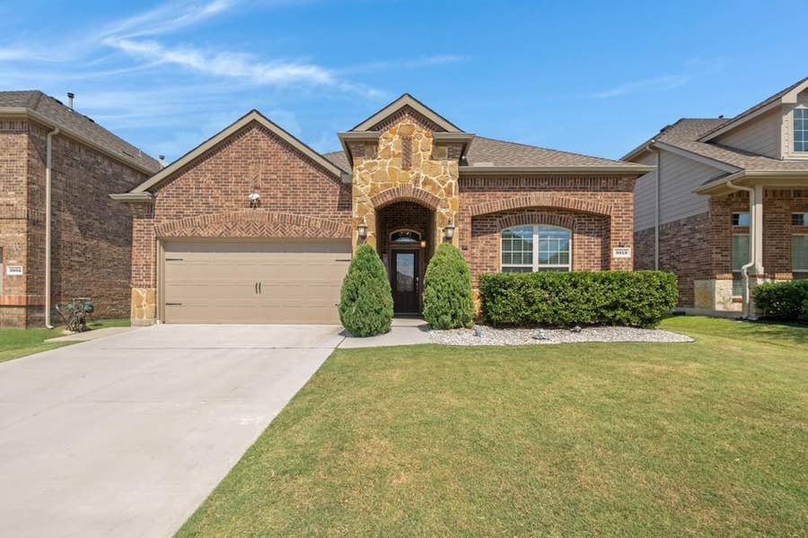 Property photo for 3913 Moorcroft Road, Frisco, TX