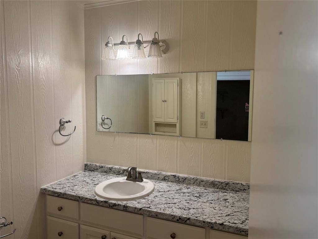 514 W Ridgewood Drive, Garland, TX 75041 514 W Ridgewood Drive, Garland, TX 75041