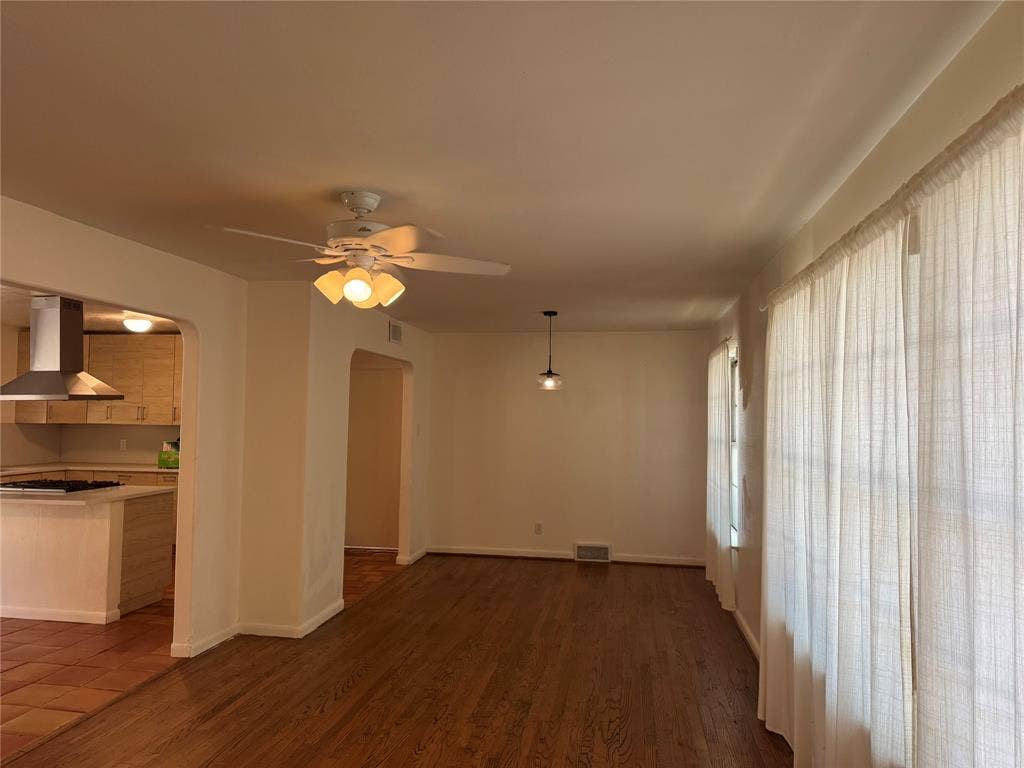 514 W Ridgewood Drive, Garland, TX 75041 514 W Ridgewood Drive, Garland, TX 75041