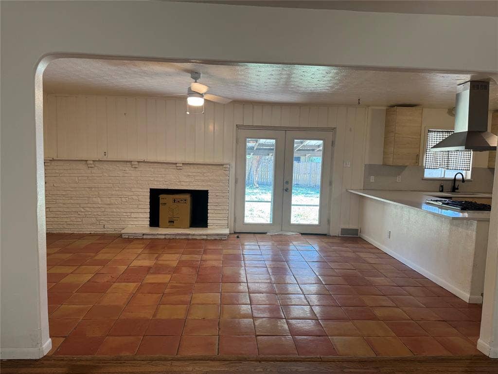 514 W Ridgewood Drive, Garland, TX 75041 514 W Ridgewood Drive, Garland, TX 75041