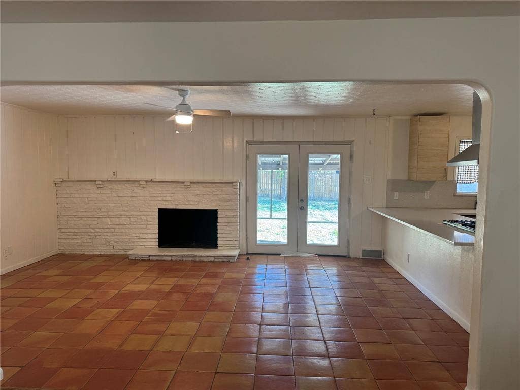 514 W Ridgewood Drive, Garland, TX 75041 514 W Ridgewood Drive, Garland, TX 75041
