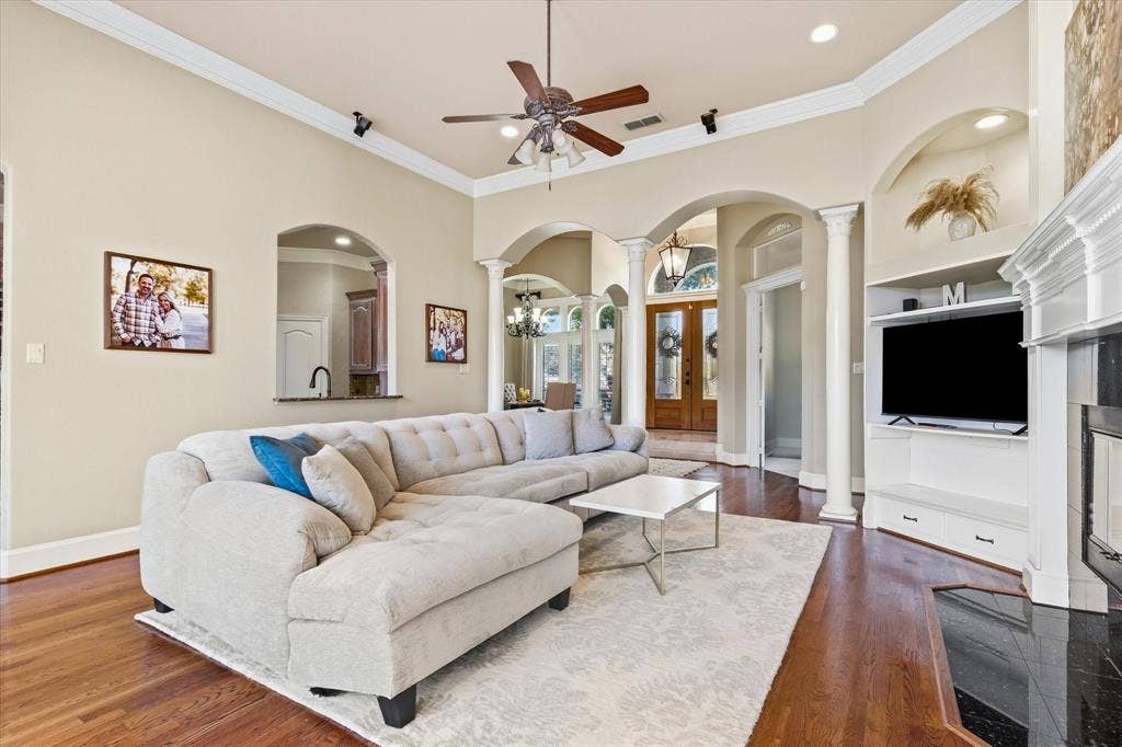 8200 Edgemont Court, North Richland Hills, TX 76182 8200 Edgemont Court, North Richland Hills, TX 76182