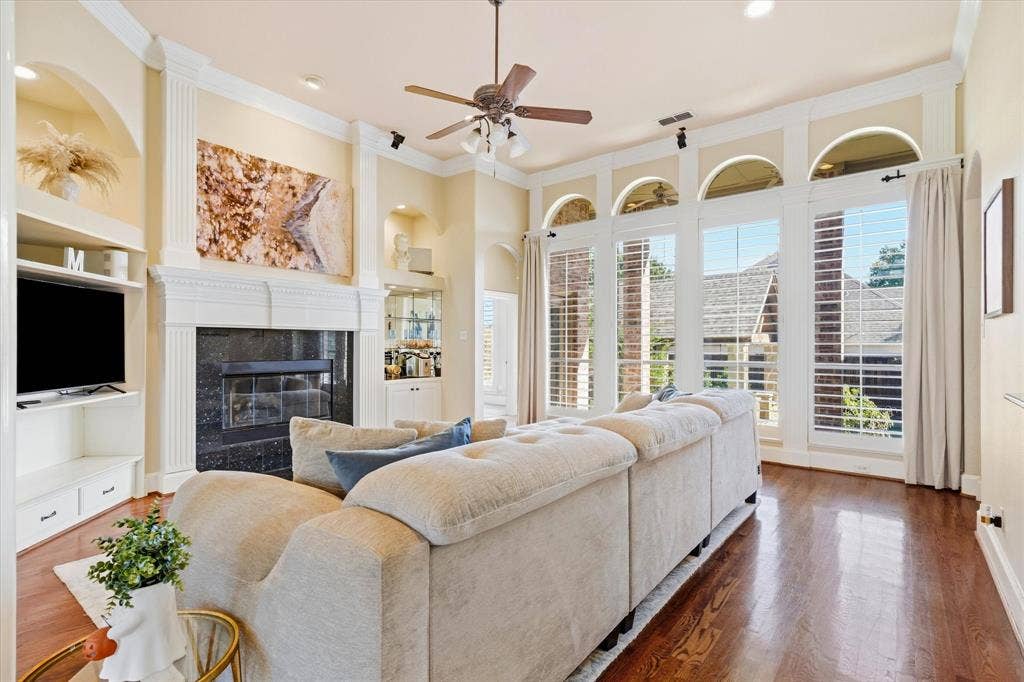 8200 Edgemont Court, North Richland Hills, TX 76182 8200 Edgemont Court, North Richland Hills, TX 76182