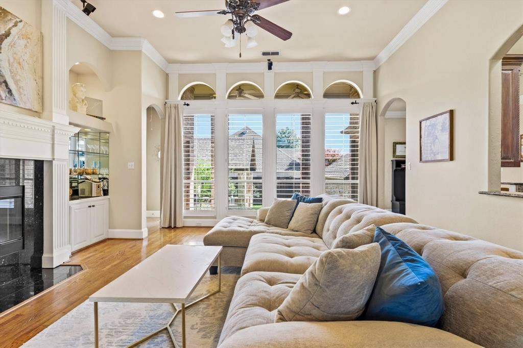 8200 Edgemont Court, North Richland Hills, TX 76182 8200 Edgemont Court, North Richland Hills, TX 76182