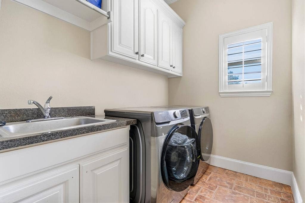 8200 Edgemont Court, North Richland Hills, TX 76182 8200 Edgemont Court, North Richland Hills, TX 76182