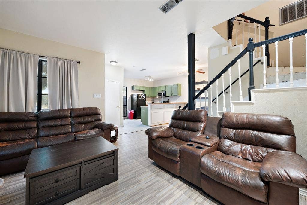 611 Oriole Boulevard, #1001, Duncanville, TX 75116