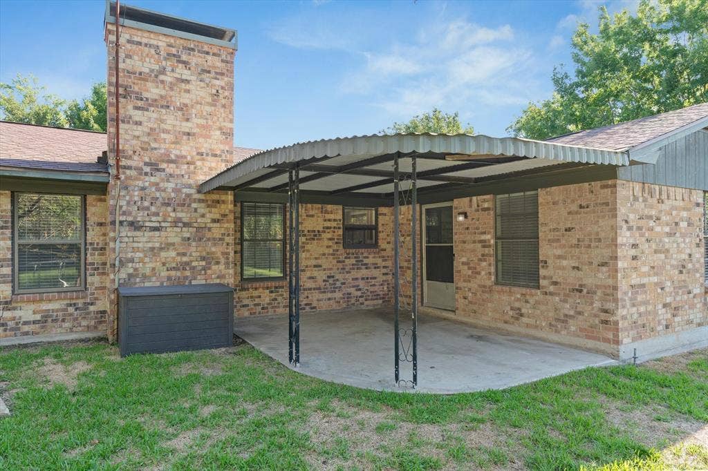 Such a great space and backyard for family fun or entertaining