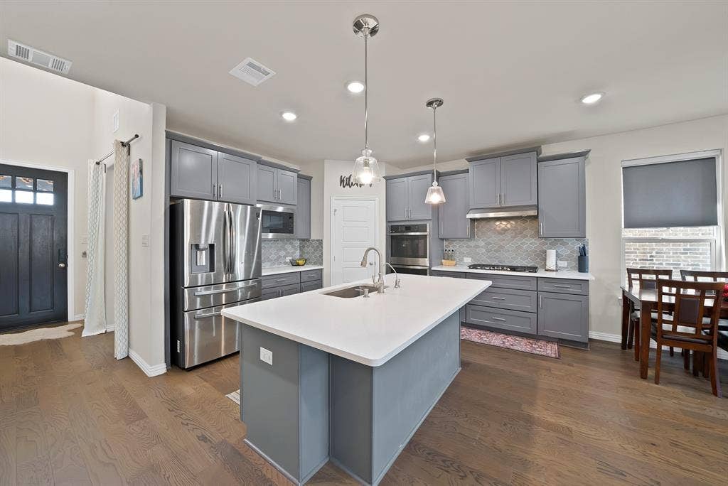 2425 Muirfield Drive, Little Elm, TX 75036