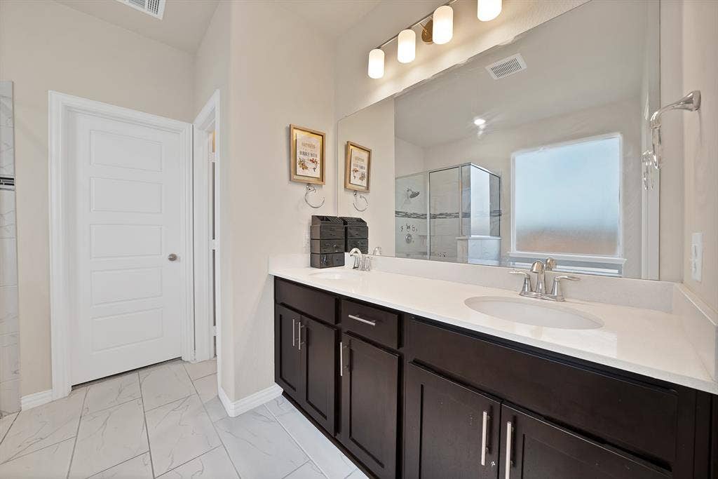 2425 Muirfield Drive, Little Elm, TX 75036
