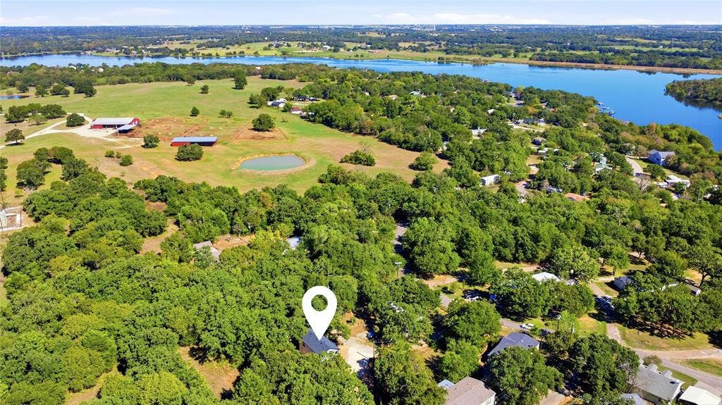327 Boone, Alvarado, TX 76009