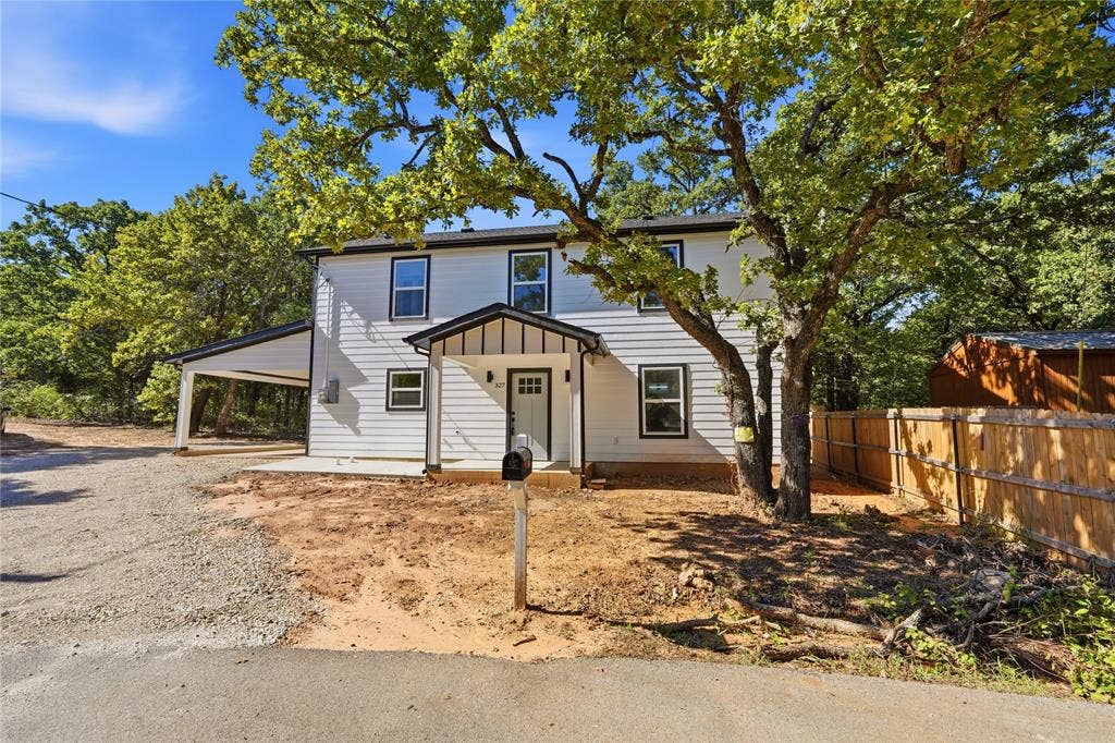 327 Boone, Alvarado, TX 76009