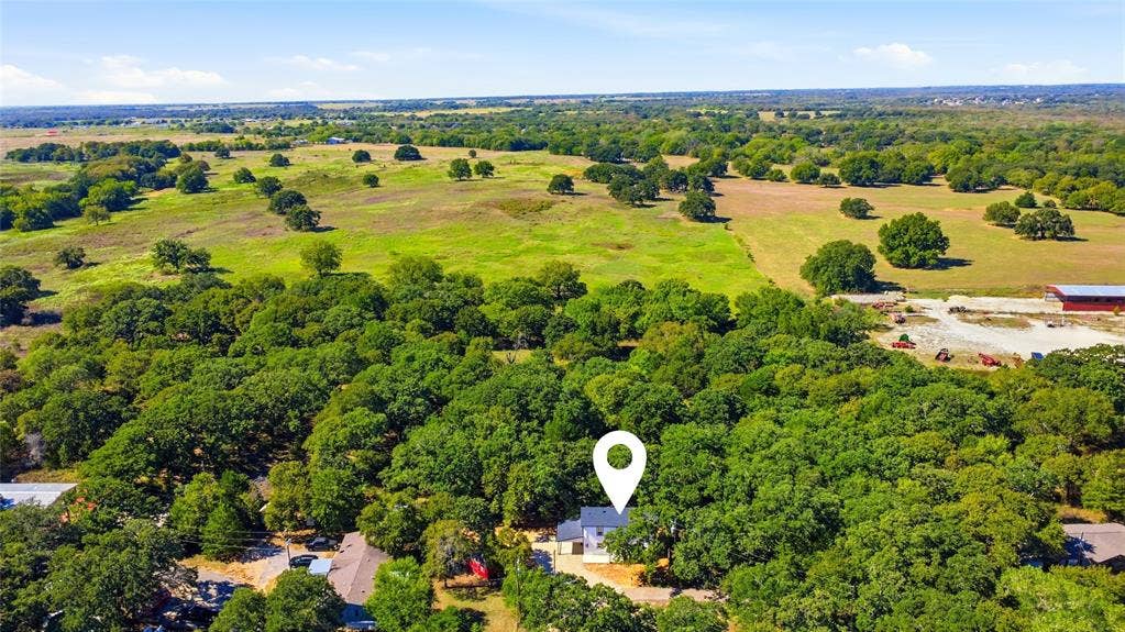 327 Boone, Alvarado, TX 76009