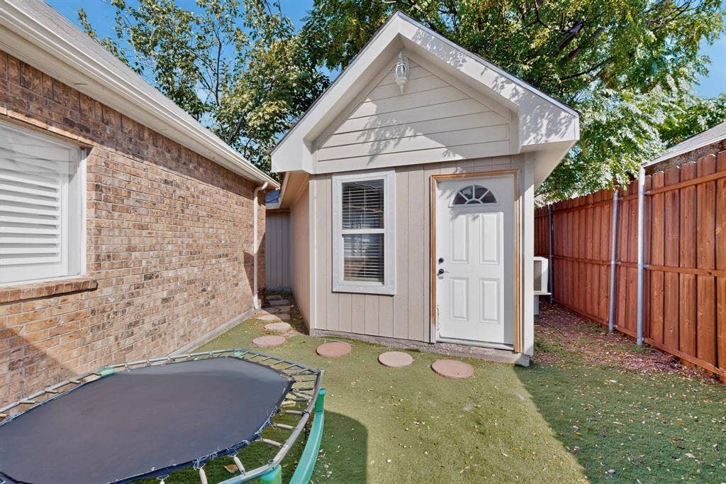 2819 Williams Way Court, Dallas, TX 75228 2819 Williams Way Court, Dallas, TX 75228