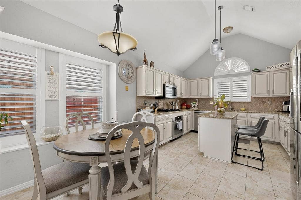 2819 Williams Way Court, Dallas, TX 75228 2819 Williams Way Court, Dallas, TX 75228