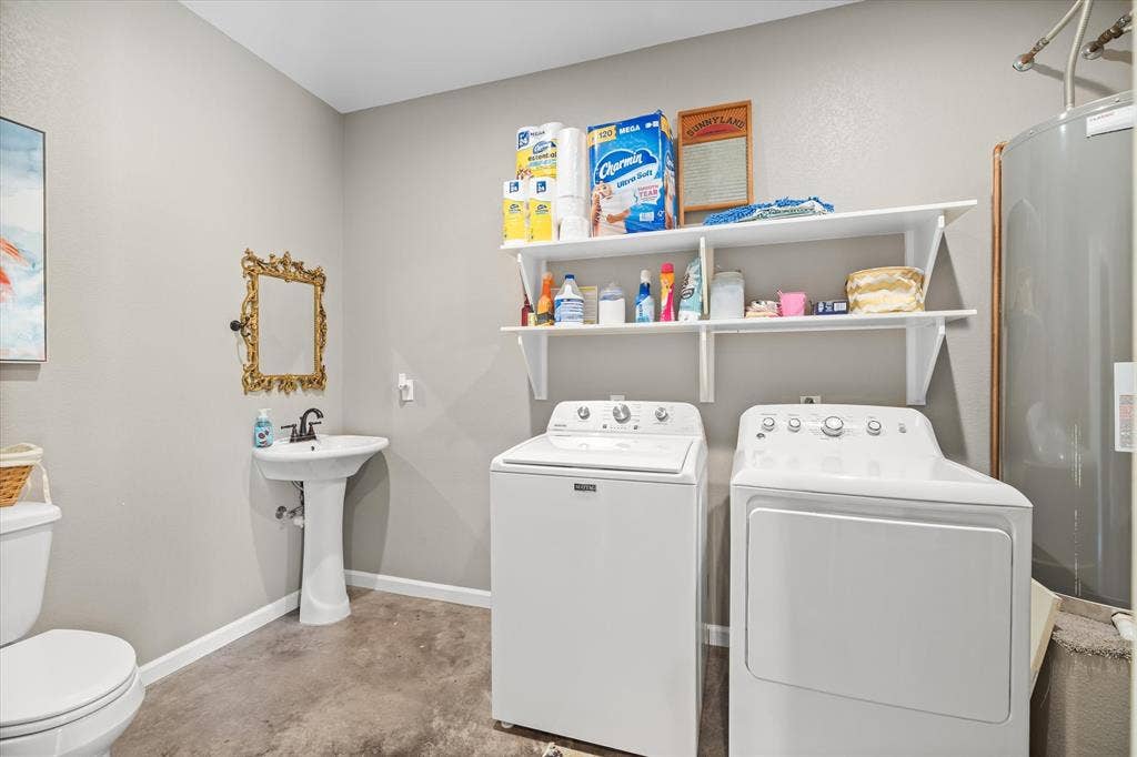 1143 VZ County Road 4602, Ben Wheeler, TX 75754