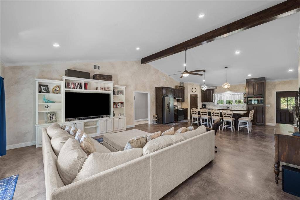 1143 VZ County Road 4602, Ben Wheeler, TX 75754