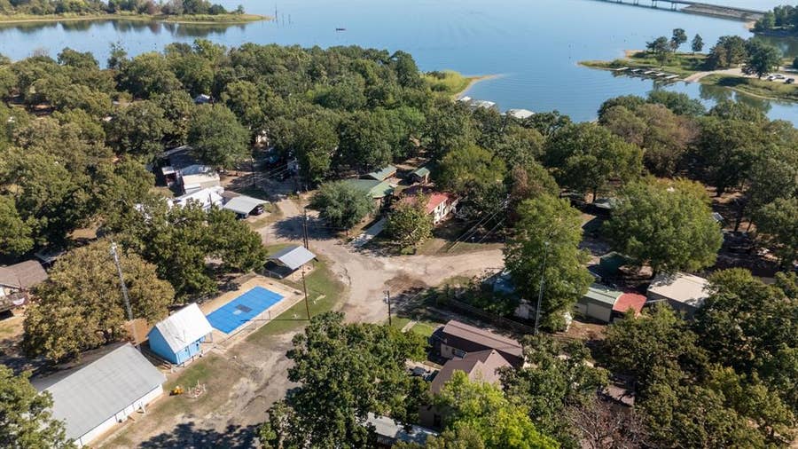 Property photo for 274 Private Road 7717, Emory, TX