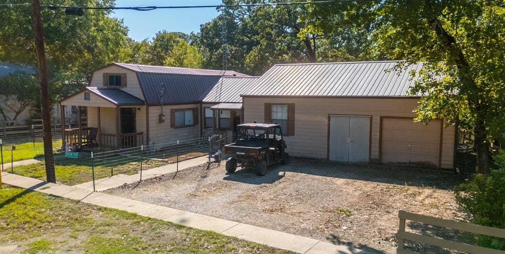 26x18 Garage with roll up door and double walk-in door