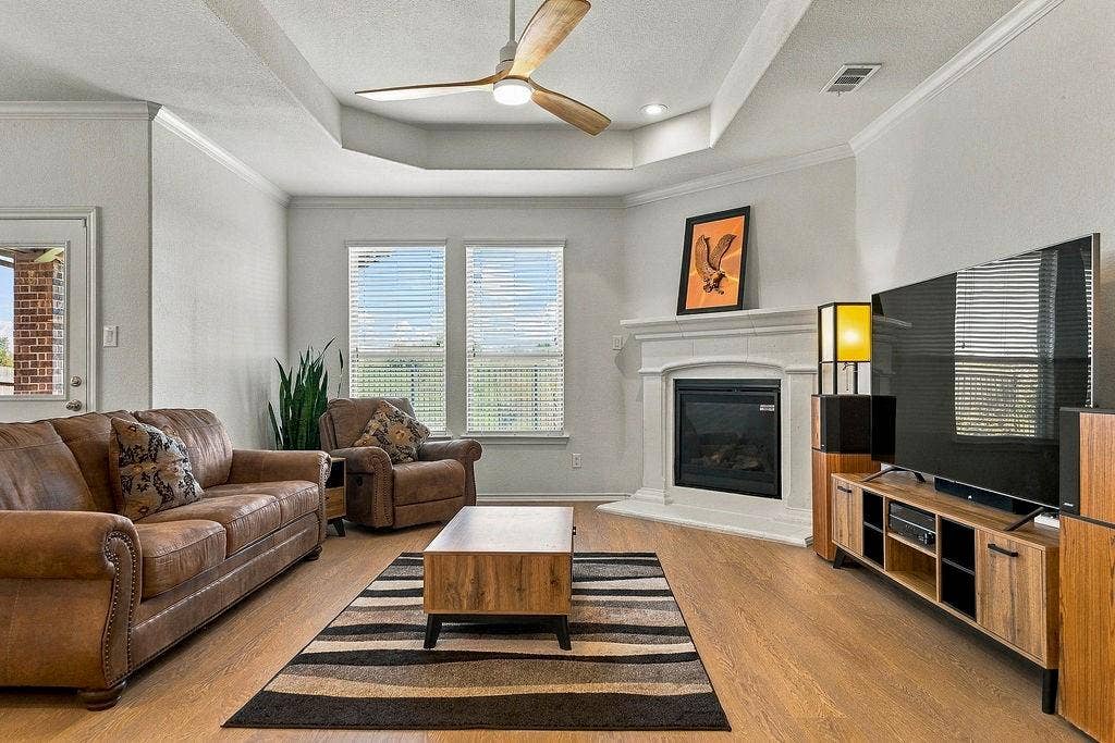 9220 Bronze Meadow Drive, Fort Worth, TX 76131 9220 Bronze Meadow Drive, Fort Worth, TX 76131