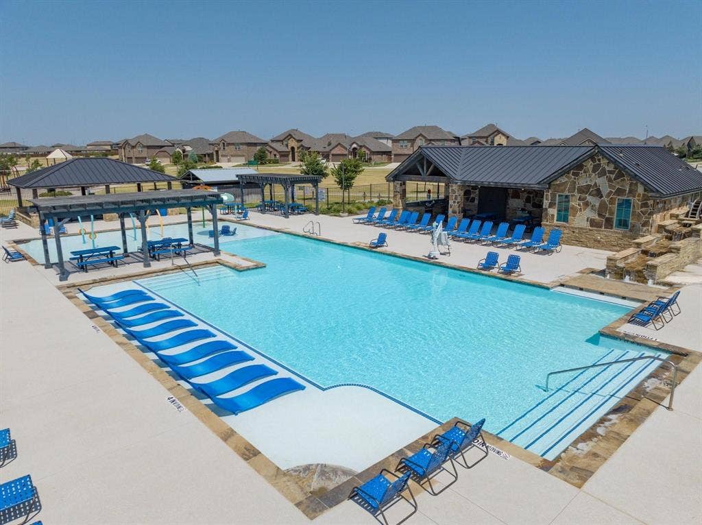 9220 Bronze Meadow Drive, Fort Worth, TX 76131 9220 Bronze Meadow Drive, Fort Worth, TX 76131