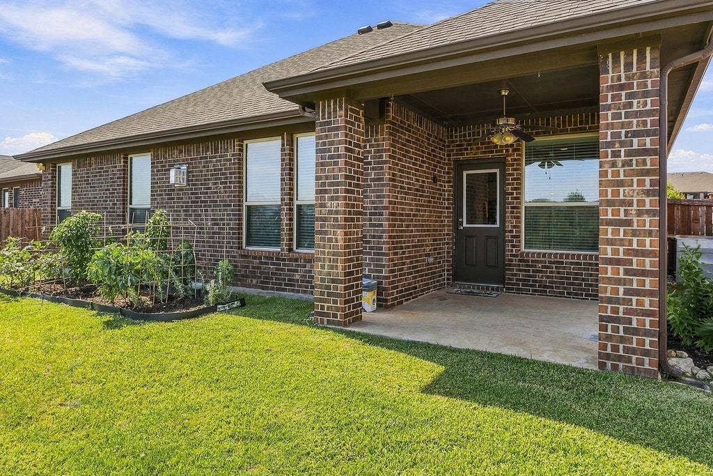 9220 Bronze Meadow Drive, Fort Worth, TX 76131 9220 Bronze Meadow Drive, Fort Worth, TX 76131