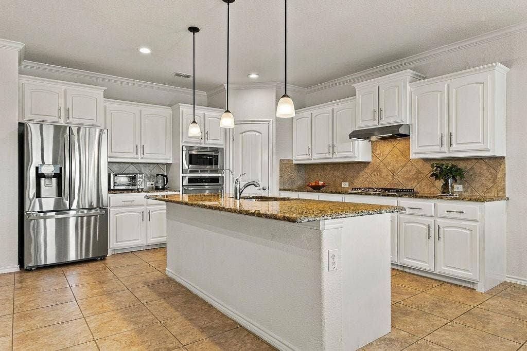 9220 Bronze Meadow Drive, Fort Worth, TX 76131 9220 Bronze Meadow Drive, Fort Worth, TX 76131