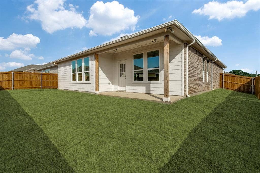 1426 Brushy Creek Drive, Cleburne, TX 76033