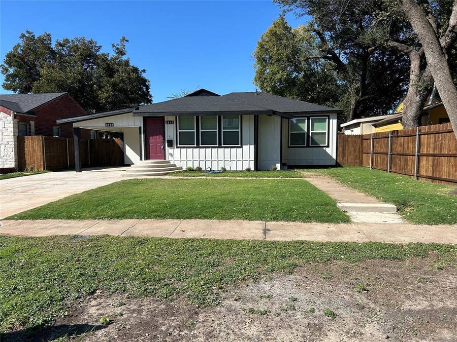 Property photo for 2815 Hedgerow Drive, Dallas, TX