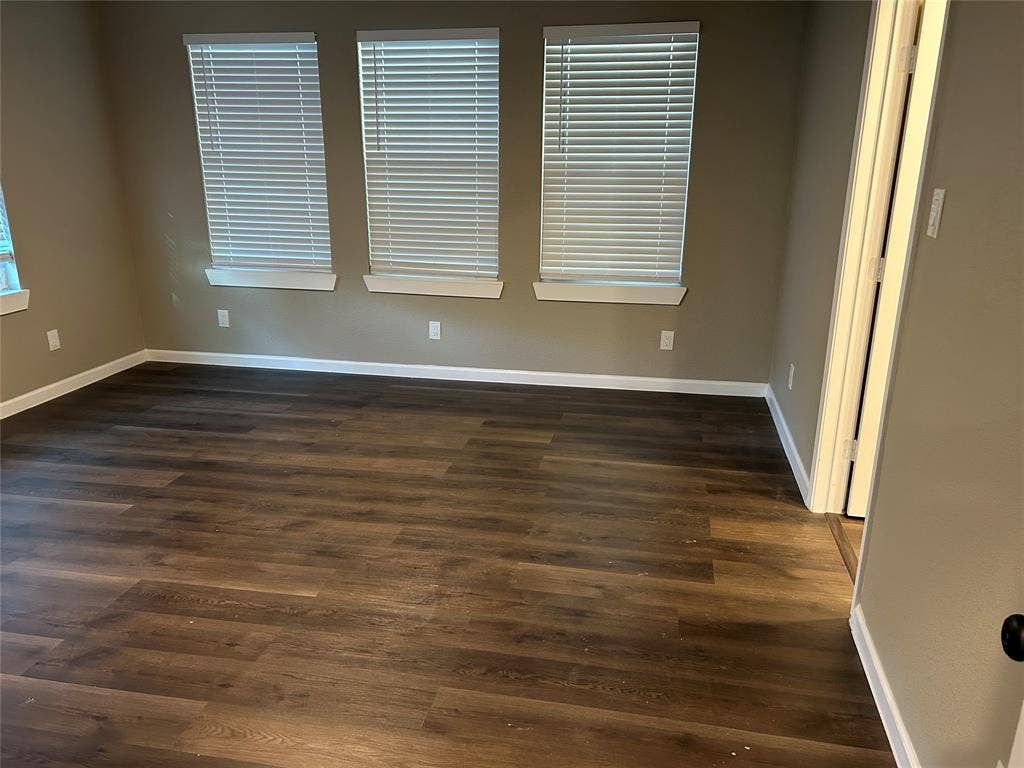 2815 Hedgerow Drive, Dallas, TX 75235 2815 Hedgerow Drive, Dallas, TX 75235