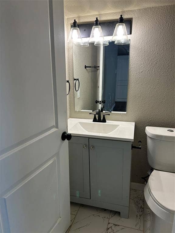 2815 Hedgerow Drive, Dallas, TX 75235 2815 Hedgerow Drive, Dallas, TX 75235