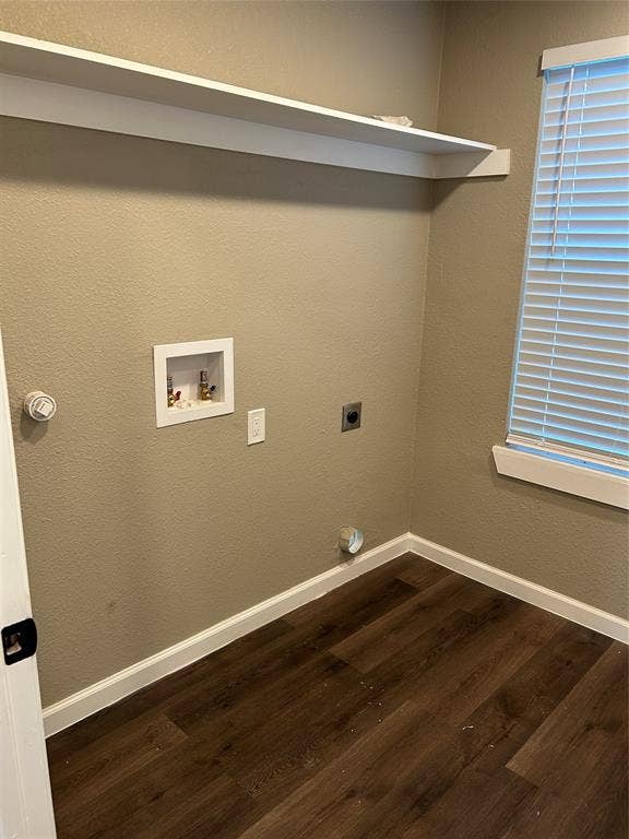 2815 Hedgerow Drive, Dallas, TX 75235 2815 Hedgerow Drive, Dallas, TX 75235